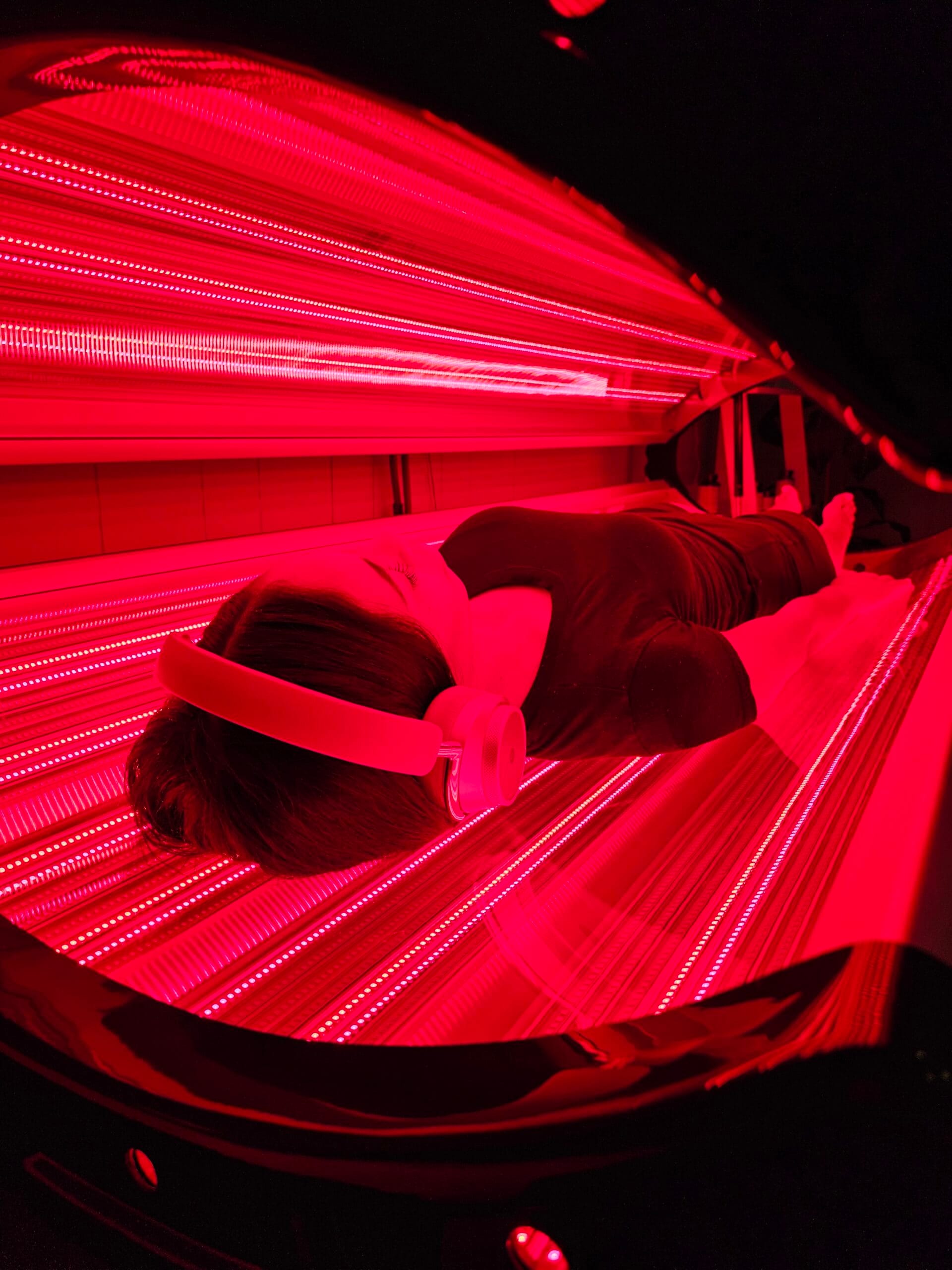 Positive Effects of Red Light Therapy for Migraines 